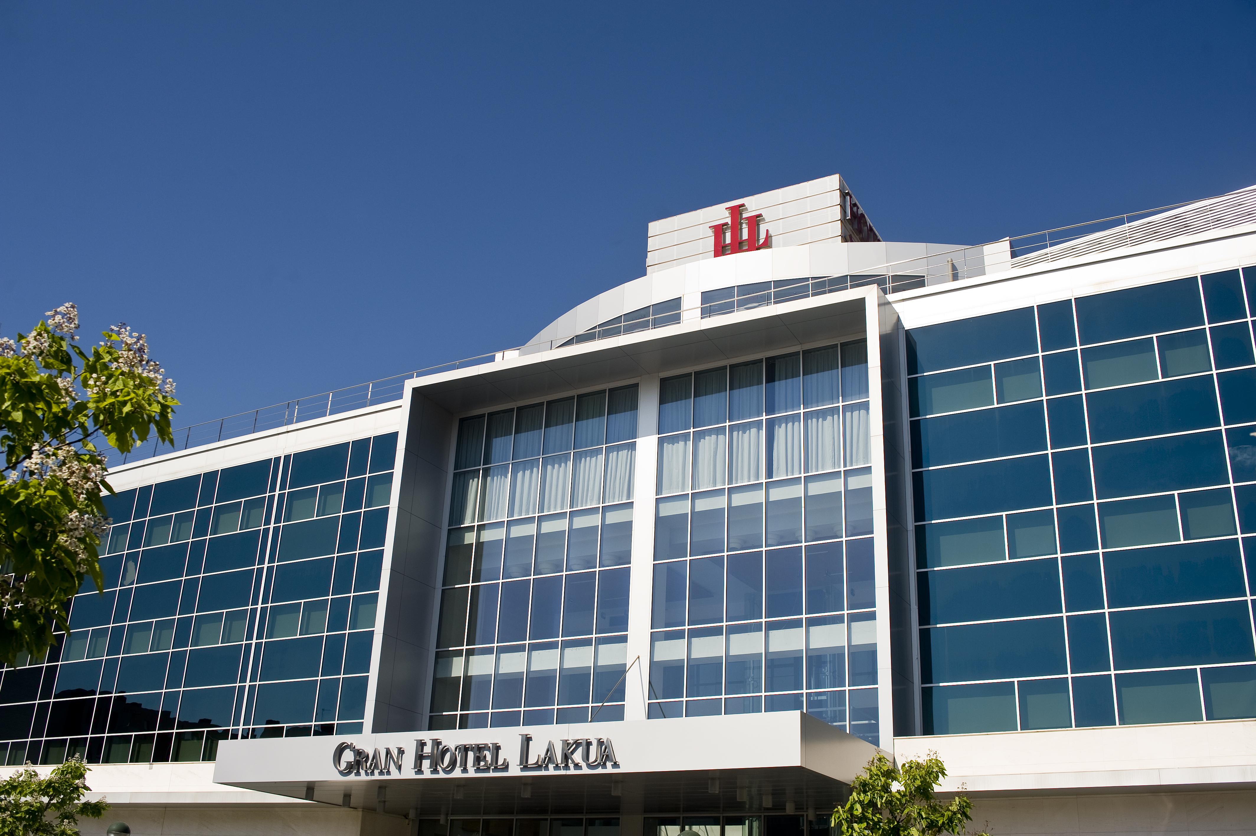 Gran Hotel Lakua Витория Экстерьер фото Gran Hotel La Roca