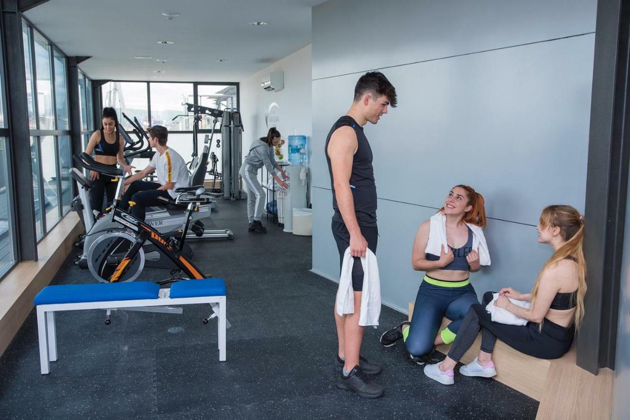 Gran Hotel Lakua Витория Экстерьер фото The gym at the University of Novi Sad